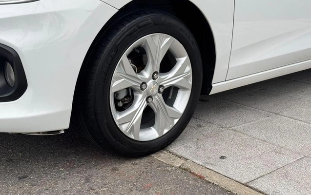 imagem-https://www.socarrao.com.br/sc-vehicle-images-prod/4435033/1792786395781-8600716_1_B_13bb1ced50.jpeg