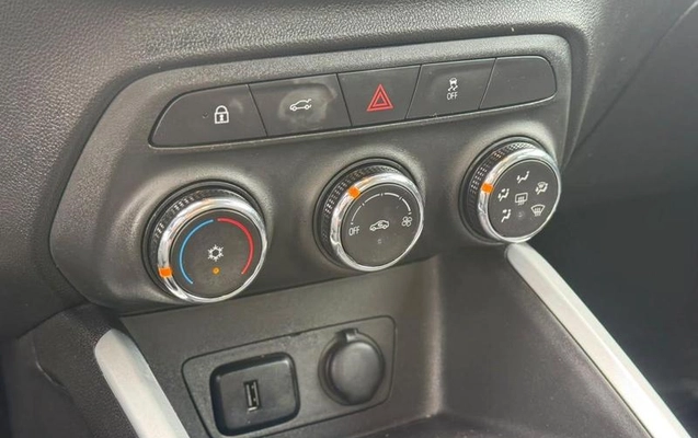imagem-https://www.socarrao.com.br/sc-vehicle-images-prod/4435033/1792786395804-8600716_13_B_91ab87159b.jpeg