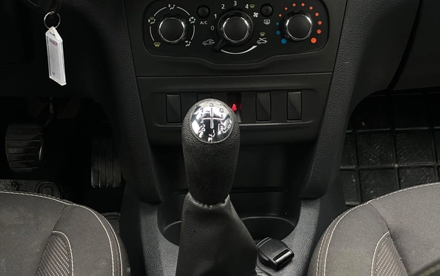 imagem-https://www.socarrao.com.br/sc-vehicle-images-prod/4435073/1792786536069-dc3fe7a08cb844a09a177d2fee70b3b0_1792786525186.jpg