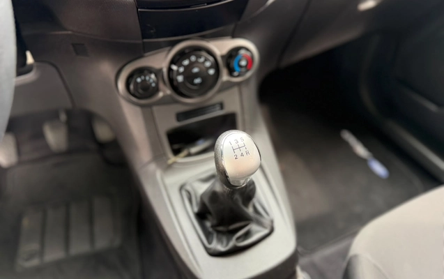 imagem-https://www.socarrao.com.br/sc-vehicle-images-prod/4435092/1792788893105-7e57a7fb-737c-41f6-b1f3-6d2375dbf88a.jpg