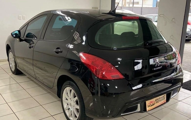 imagem-https://www.socarrao.com.br/sc-vehicle-images-prod/4435105/1792786677543-8584441_6_B_d1580b8d51.jpeg