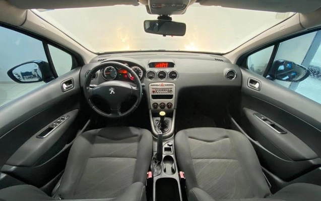 imagem-https://www.socarrao.com.br/sc-vehicle-images-prod/4435105/1792786677549-8584441_13_B_762a5fe765.jpeg