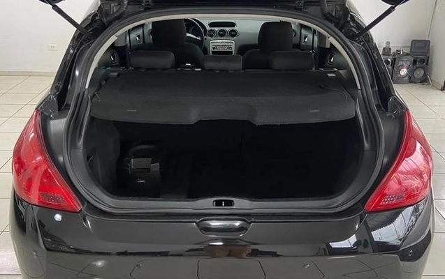 imagem-https://www.socarrao.com.br/sc-vehicle-images-prod/4435105/1792786677557-8584441_6_B_9e32191fd2.jpeg