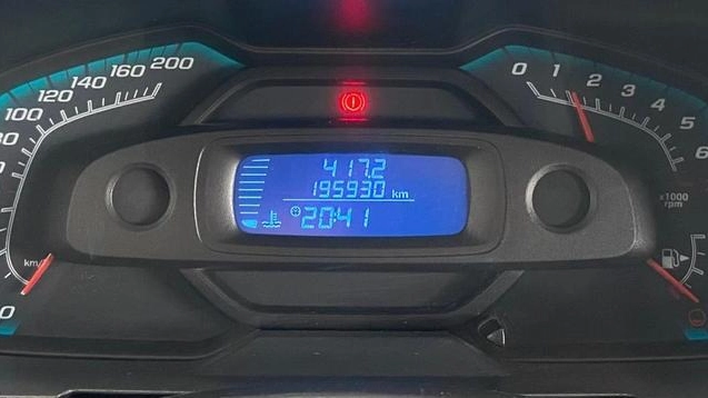 imagem-https://www.socarrao.com.br/sc-vehicle-images-prod/4435110/1792786759270-8580332_13_B_6bc0be937f.jpeg