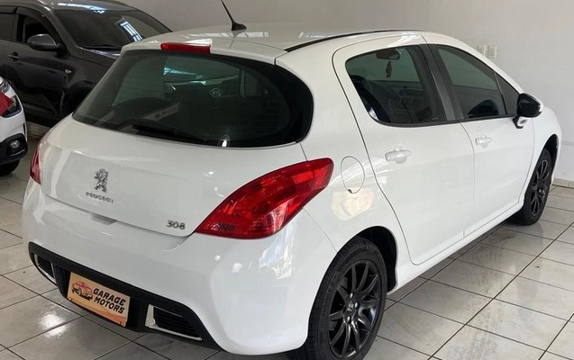 imagem-https://www.socarrao.com.br/sc-vehicle-images-prod/4435111/1792786760346-8580653_6_B_5100e5db63.jpeg