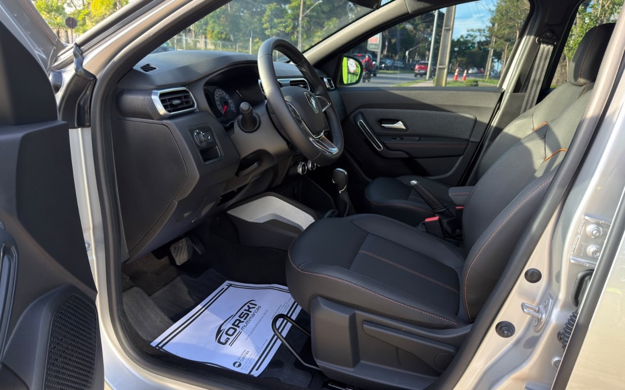 imagem-https://www.socarrao.com.br/sc-vehicle-images-prod/4435112/1792786761494-Y2I0MGNjM2EtN2JkYi00MDc4LThjY2YtMmQyMmEwMjhlODAwLmpwZWc.jpeg