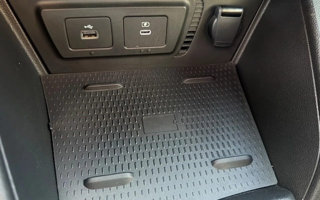 imagem-https://www.socarrao.com.br/sc-vehicle-images-prod/4435112/1792786761983-YzQzZTc5ZWYtZmMwYS00ZGIyLThhZDEtOWI0Y2FlNGEyZTBjLmpwZWc.jpeg
