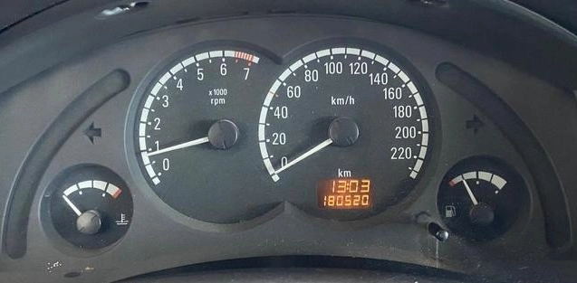imagem-https://www.socarrao.com.br/sc-vehicle-images-prod/4435113/1792786761443-8584832_10_B_65e1c19a4d.jpeg