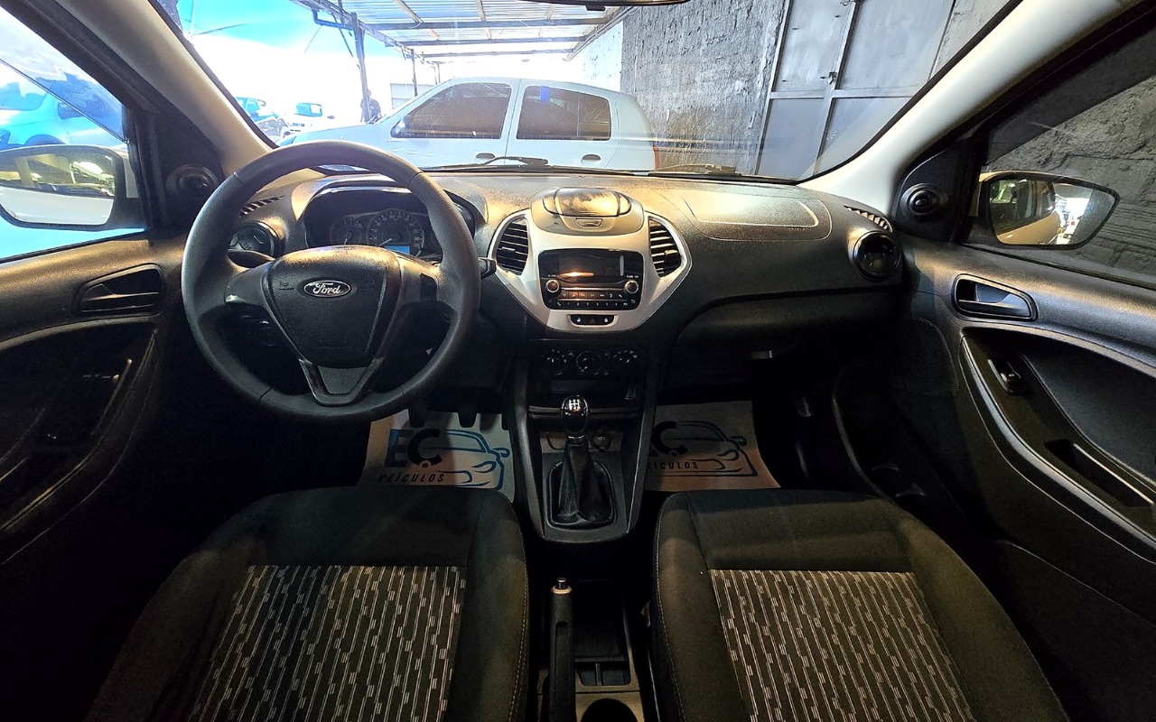 imagem-https://www.socarrao.com.br/sc-vehicle-images-prod/4435116/1792786864947-V2hhdHNBcHAgSW1hZ2UgMjAyNi0xMC0yMiBhdCAxNS4wNC41NiAoMSkuanBlZw.jpeg
