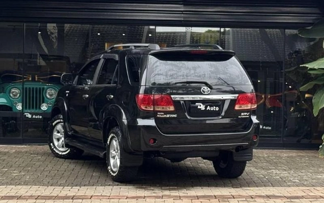 imagem-https://www.socarrao.com.br/sc-vehicle-images-prod/4435120/1792786916597-8600381_4_B_c39503c036.jpeg