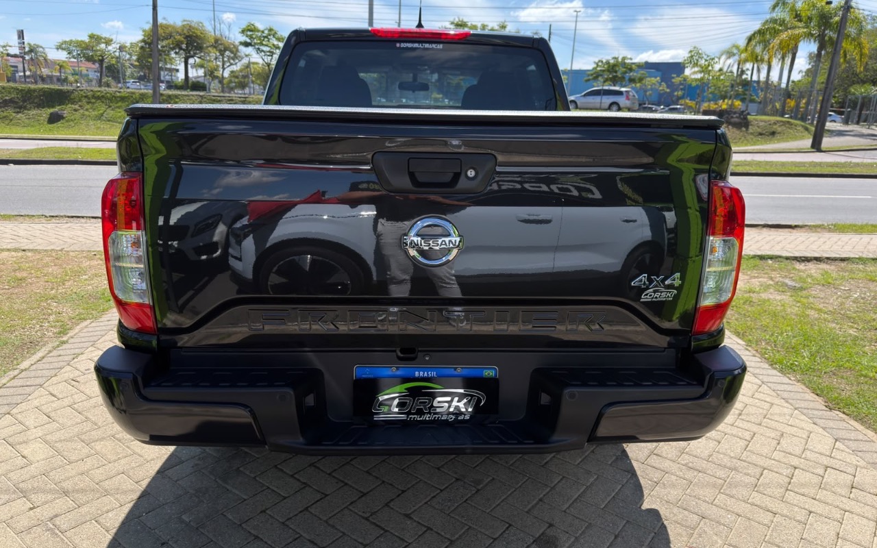 imagem-https://www.socarrao.com.br/sc-vehicle-images-prod/4435138/1792787018605-ZjM5OWM4YWQtYWM4OS00MzdmLTg4NGMtMTNhN2EyZjM2YjI4LmpwZWc.jpeg