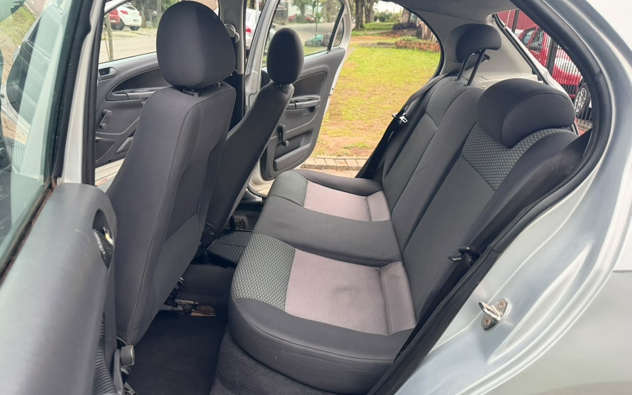 imagem-https://www.socarrao.com.br/sc-vehicle-images-prod/4435139/1792787022654-V2hhdHNBcHAgSW1hZ2UgMjAyNi0xMC0yMiBhdCAyMi41MC4xOSAoMSkuanBlZw.jpeg