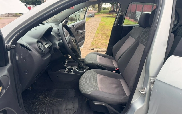 imagem-https://www.socarrao.com.br/sc-vehicle-images-prod/4435139/1792787023155-V2hhdHNBcHAgSW1hZ2UgMjAyNi0xMC0yMiBhdCAyMi41MC4xOS5qcGVn.jpeg