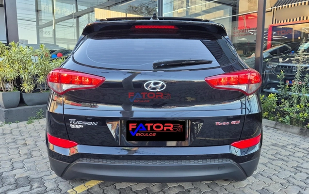 imagem-https://www.socarrao.com.br/sc-vehicle-images-prod/4435153/1792787083304-4e6db3e36be94b7b8280f3bfdf5cd5fc_1792778512253.jpg
