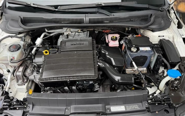 imagem-https://www.socarrao.com.br/sc-vehicle-images-prod/4435174/1792787189557-8396298_10_B_e261f1695a.jpeg
