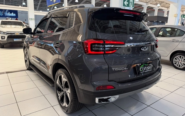 imagem-https://www.socarrao.com.br/sc-vehicle-images-prod/4435198/1792787347851-YTBmMDA0OWMtMTA5OS00OGEyLTk0NjAtMDEwYzI1ODk5N2Q2LmpwZWc.jpeg