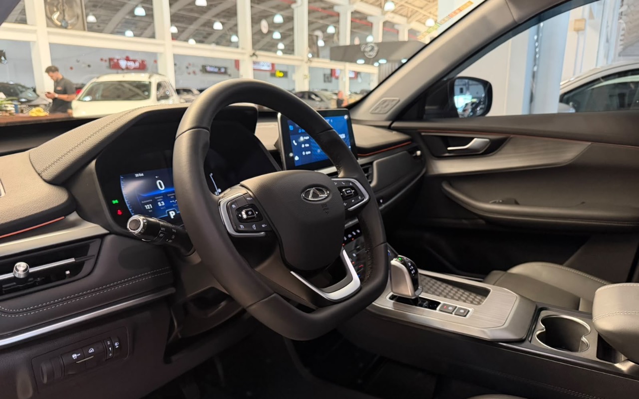 imagem-https://www.socarrao.com.br/sc-vehicle-images-prod/4435198/1792787348289-MDEzOWEzZmMtMjRkMC00ZjBiLTkyN2ItODJhMjljNjFjNzIwLmpwZWc.jpeg