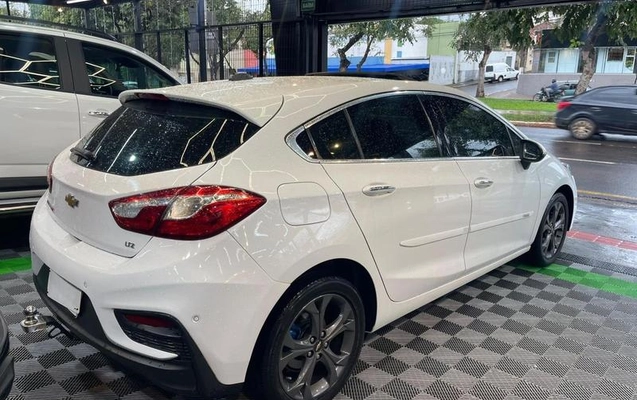 imagem-https://www.socarrao.com.br/sc-vehicle-images-prod/4435207/1792789091973-8602069_7_B_c1c96fe0a3.jpeg