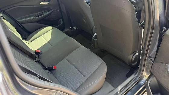 imagem-https://www.socarrao.com.br/sc-vehicle-images-prod/4435212/1792787439135-chevrolet-onix-1.0-flex-plus-lt-manual-wmimagem16573471624.jpg