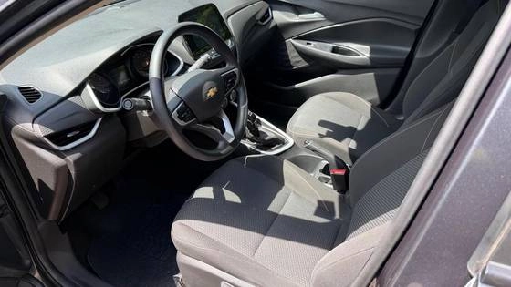imagem-https://www.socarrao.com.br/sc-vehicle-images-prod/4435212/1792787439140-chevrolet-onix-1.0-flex-plus-lt-manual-wmimagem16573573357.jpg