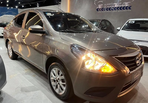 Nissan VERSA 2020 Cinza — foto 1 de 3