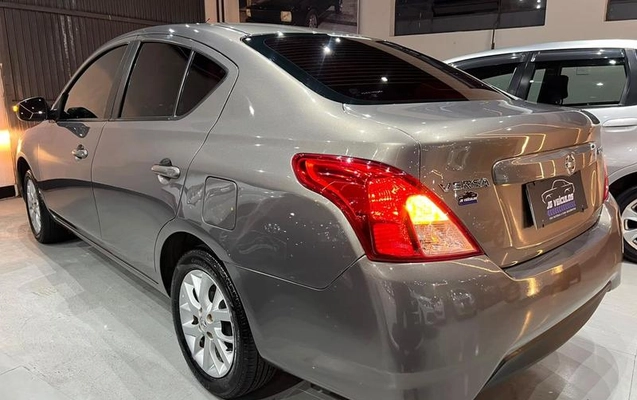 imagem-https://www.socarrao.com.br/sc-vehicle-images-prod/4435222/1792787511961-8587934_6_B_b07b27611c.jpeg
