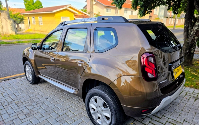 imagem-https://www.socarrao.com.br/sc-vehicle-images-prod/4435223/1792787524215-2fd52571-a6c0-4ca1-b7a1-c8d0e833f529.jpeg