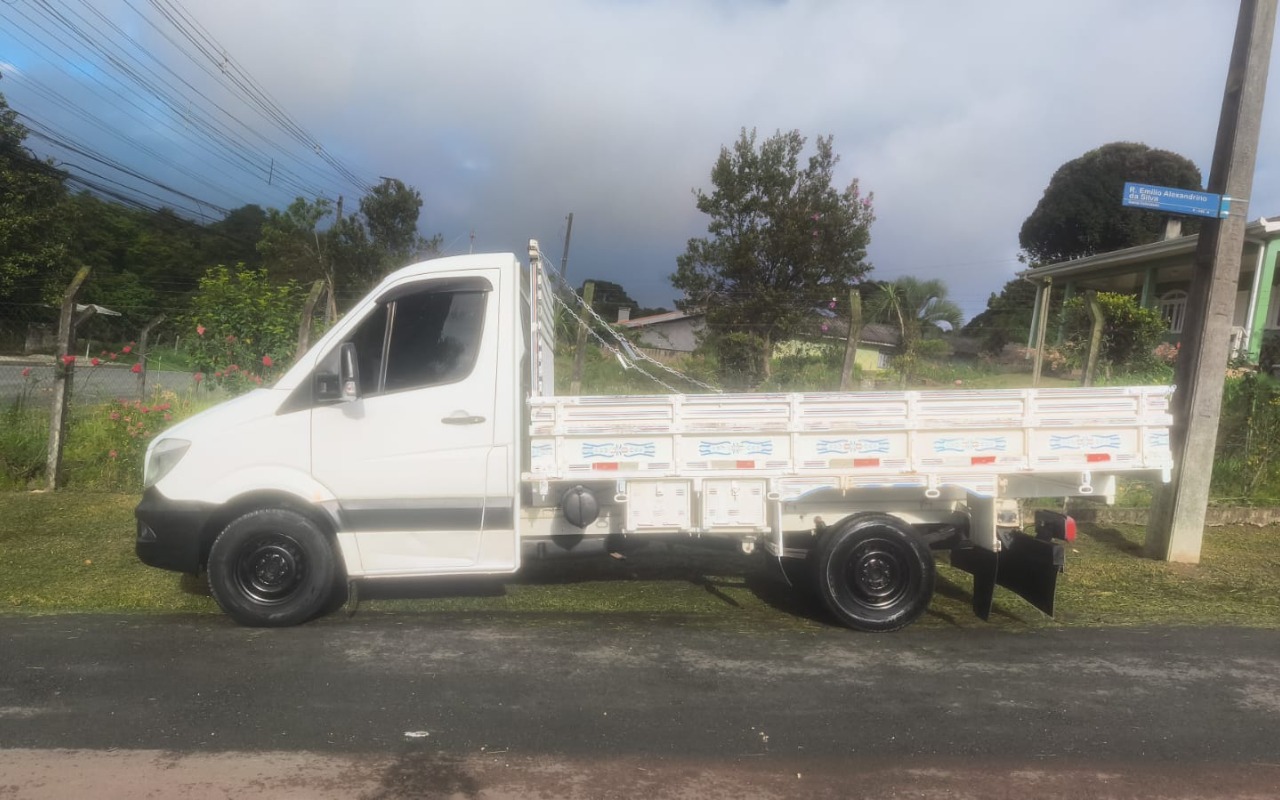 imagem-https://www.socarrao.com.br/sc-vehicle-images-prod/4435239/1792788116538-V2hhdHNBcHAgSW1hZ2UgMjAyNi0xMC0xNiBhdCAwNy4zMi4yMi5qcGVn.jpeg