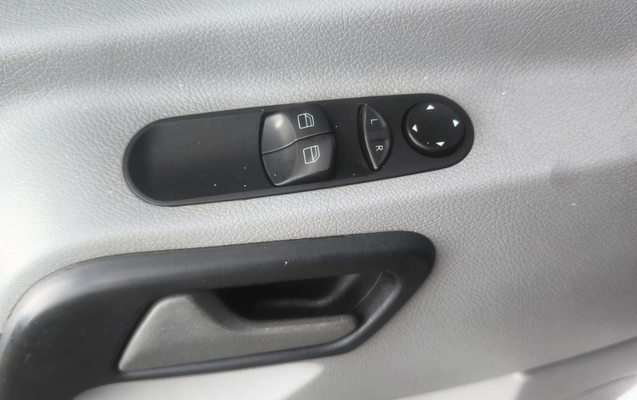 imagem-https://www.socarrao.com.br/sc-vehicle-images-prod/4435239/1792788118842-V2hhdHNBcHAgSW1hZ2UgMjAyNi0xMC0xNiBhdCAwNy4zNC4wNS5qcGVn.jpeg