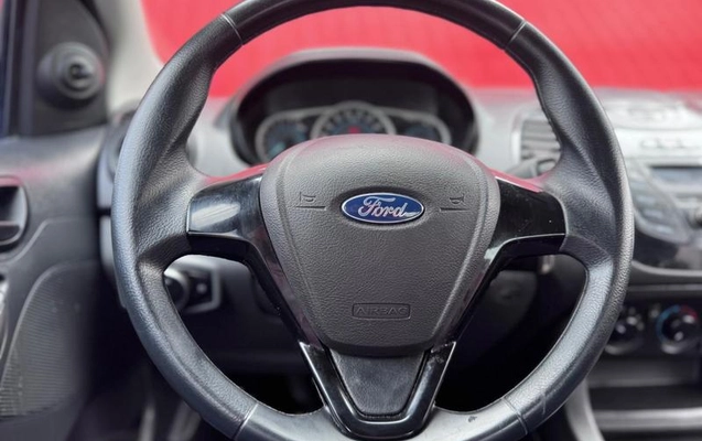 imagem-https://www.socarrao.com.br/sc-vehicle-images-prod/4435240/1792787680893-8532655_9_B_3bfc41d740.jpeg