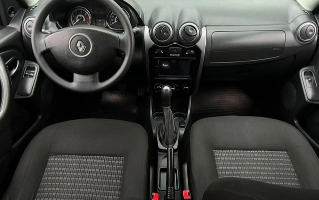 imagem-https://www.socarrao.com.br/sc-vehicle-images-prod/4435244/1792787819200-8602168_14_B_da1cf315cd.jpeg