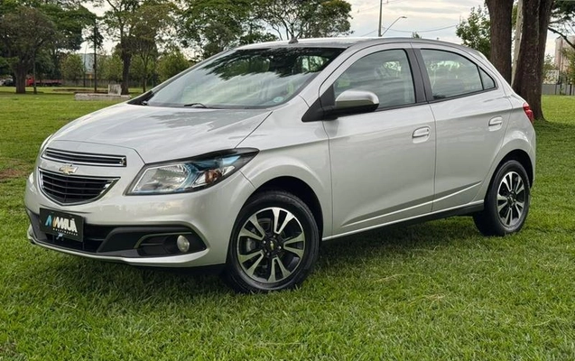 imagem-https://www.socarrao.com.br/sc-vehicle-images-prod/4435246/1792787780688-8602165_2_B_4b758fd738.jpeg