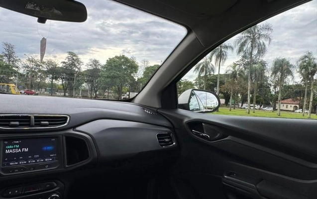 imagem-https://www.socarrao.com.br/sc-vehicle-images-prod/4435246/1792787780696-8602165_3_B_a96b6a2a26.jpeg