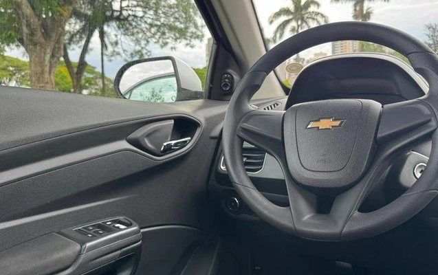 imagem-https://www.socarrao.com.br/sc-vehicle-images-prod/4435246/1792787780709-8602165_14_B_173ab24f4c.jpeg