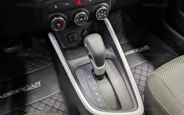imagem-https://www.socarrao.com.br/sc-vehicle-images-prod/4435290/1792788000492-8566725_14_B_9b5e14dce5.jpeg