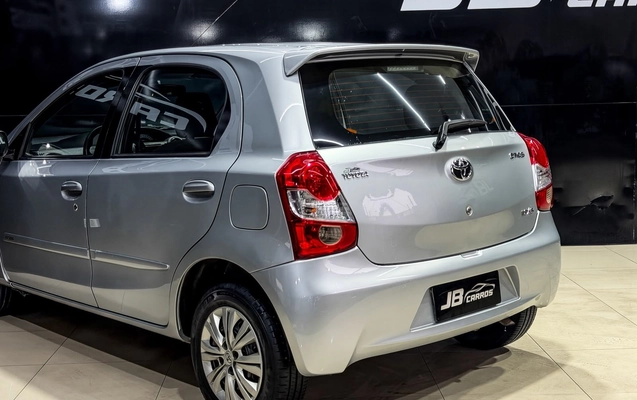 imagem-https://www.socarrao.com.br/sc-vehicle-images-prod/4435295/1792788036841-c6cbcbd9ec824cfca9775ae48fc71ede_1792787060268.jpg