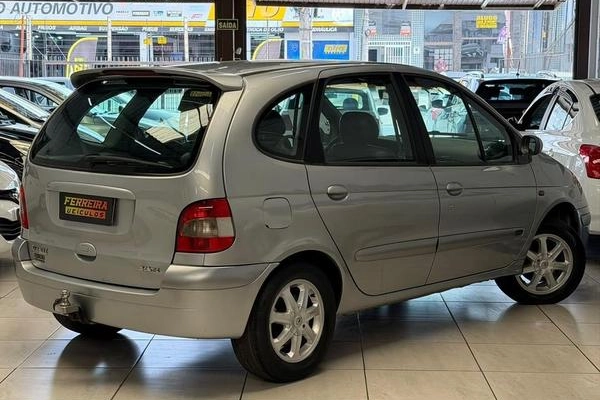 imagem-https://www.socarrao.com.br/sc-vehicle-images-prod/4435349/1792788424464-8602255_12_B_5c3d575f21.jpeg