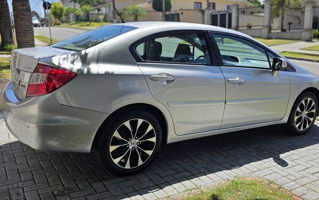 imagem-https://www.socarrao.com.br/sc-vehicle-images-prod/4435351/1792788446026-b3620892-c9fc-406c-8e0e-9d06b9b29d66.jpeg