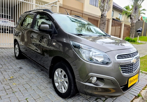 Chevrolet Spin 2013 Cinza — foto 1 de 3
