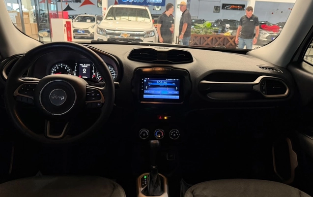 imagem-https://www.socarrao.com.br/sc-vehicle-images-prod/4435374/1792788611451-YzE3NjNjM2YtOTMwNi00MzY5LTlhY2QtYmFiODU5N2UyN2EwLmpwZWc.jpeg