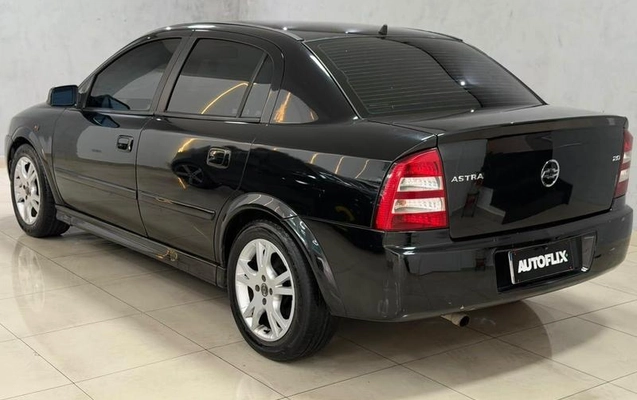 imagem-https://www.socarrao.com.br/sc-vehicle-images-prod/4435378/1792852708976-8602278_15_B_b9e639d5ba.jpeg