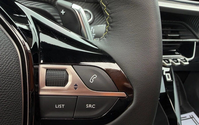imagem-https://www.socarrao.com.br/sc-vehicle-images-prod/4435412/1792788818687-OTgyYTFhNzUtMTNjNy00YzBjLWI3NmQtNzBmNTFhNjFmNTcxLmpwZWc.jpeg