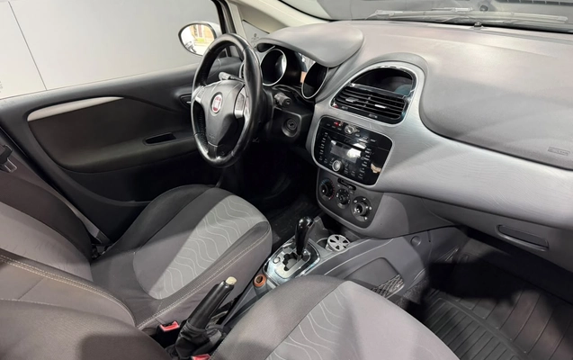 imagem-https://www.socarrao.com.br/sc-vehicle-images-prod/4435421/1792788878223-003_4ce0126ae3648ff3d80fd84c71a8a53e.jpg