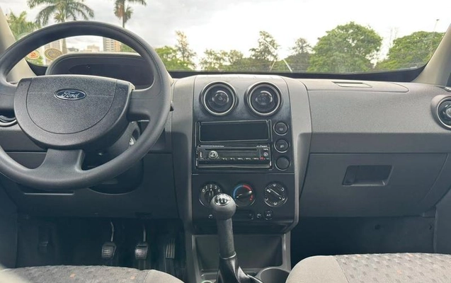 imagem-https://www.socarrao.com.br/sc-vehicle-images-prod/4435453/1792789044603-8584563_1_B_ae056e1868.jpeg