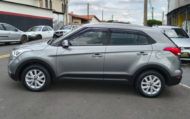 imagem-https://www.socarrao.com.br/sc-vehicle-images-prod/4435455/1792789048724-SU1HXzIwMjYxMDE1XzE1MDE0Njg0OV9IRFJ-Mi5qcGc.jpg