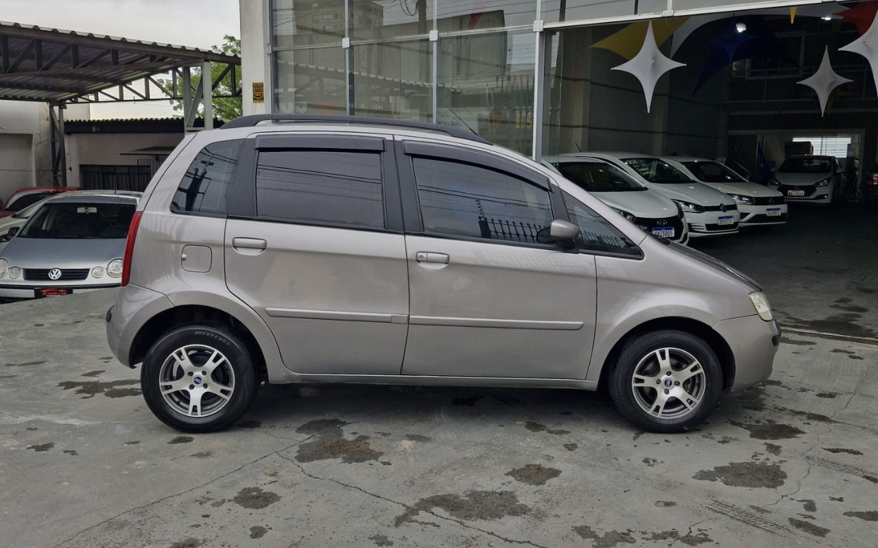 imagem-https://www.socarrao.com.br/sc-vehicle-images-prod/4435456/1792790132293-OC5qcGVn.jpeg