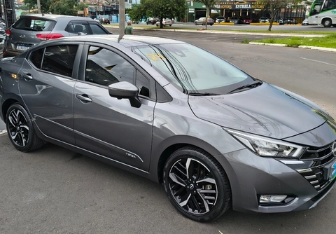 Nissan VERSA 2024 Cinza — foto 1 de 3