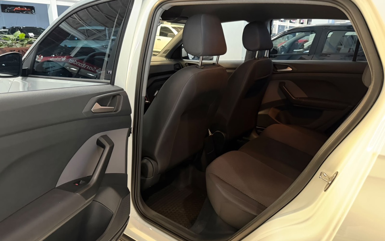 imagem-https://www.socarrao.com.br/sc-vehicle-images-prod/4435483/1792789258490-ODUxZGJjNDItOWNjYS00NjM4LWI1MmYtNTgzY2FiM2Y2OTk4LmpwZWc.jpeg