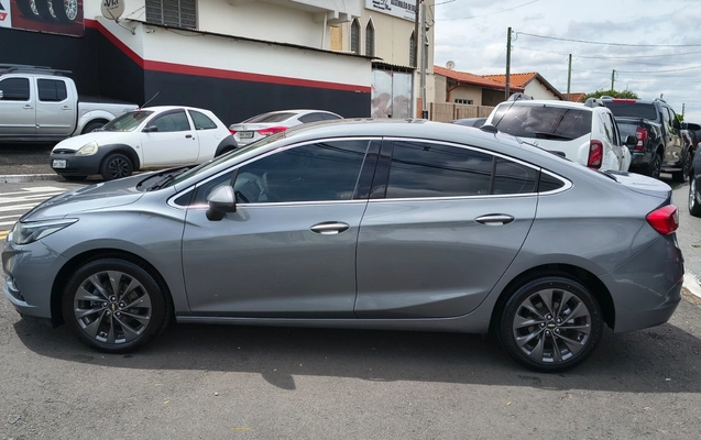 imagem-https://www.socarrao.com.br/sc-vehicle-images-prod/4435499/1792789346745-SU1HXzIwMjYxMDIyXzEwNDQ1NTUzOF9IRFJ-Mi5qcGc.jpg