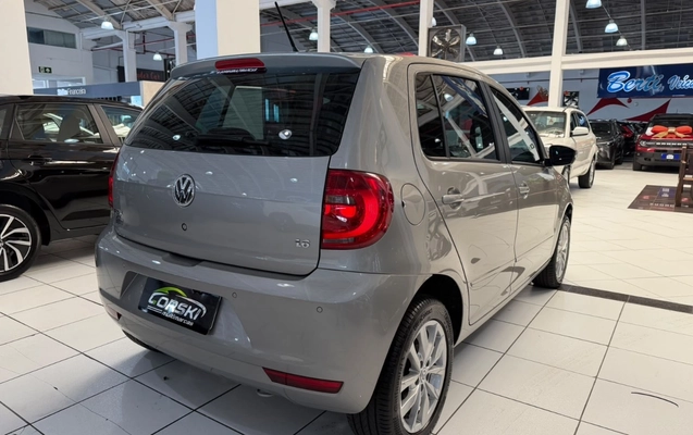 imagem-https://www.socarrao.com.br/sc-vehicle-images-prod/4435507/1792789447844-OWFmMGU3YzYtMWRjYy00OGFmLWFlOGItZDc5Y2ZhMjdlNDMyLmpwZWc.jpeg